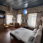 ホテル Baba Evi