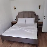 Baba Evi