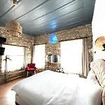 Baba Evi