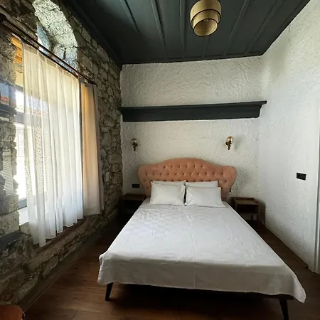 Baba Evi Alaçatı *