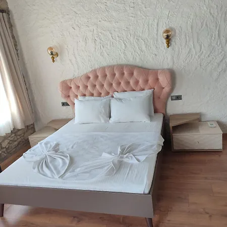 Baba Evi Alaçatı Otel Çeşme